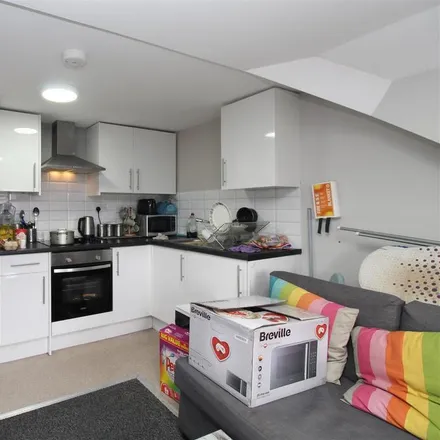 Rent this 2 bed apartment on Yummy Yummy in Lower Cathedral Road, Cardiff