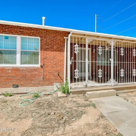 Image 4 - 3021 Pollard Street, El Paso, TX 79930, USA - House for rent
