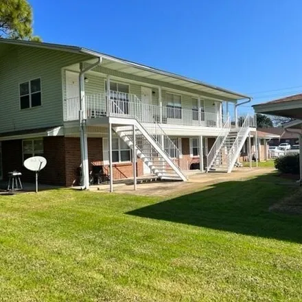 Rent this 2 bed apartment on 18 Wright Parkway Northwest in Fort Walton Beach, FL 32548