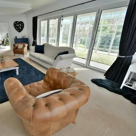 Image 5 - Ferndown Manor, 110 Golf Links Road, Parley Cross, BH22 8DA, United Kingdom - House for sale
