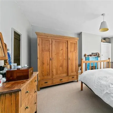 Image 7 - Dudley Road, London, TW9 2EH, United Kingdom - House for sale