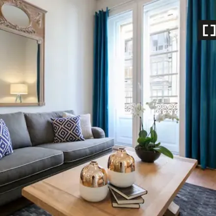 Rent this 2 bed apartment on Presidencia de la Comunidad de Madrid in Calle del Correo, 7