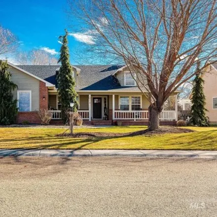 Buy this 5 bed house on 2722 Seminole Drive in Nampa, ID 83686