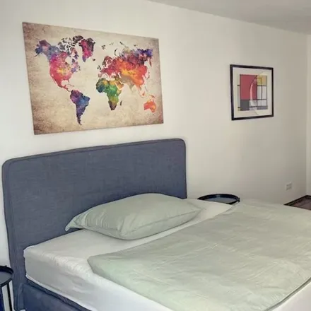 Rent this 3 bed room on Mainluststraße 6 in 60329 Frankfurt, Germany