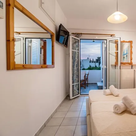 Image 5 - experience life Paros, Naousa, Paros Regional Unit, Greece - Apartment for rent