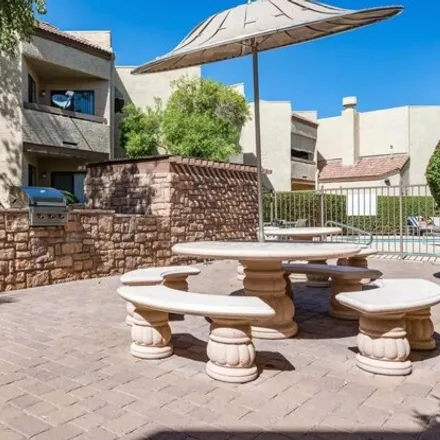 Image 8 - 5126 East Monte Vista Road, Phoenix, AZ 85008, USA - Apartment for sale