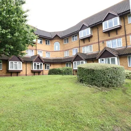 Rent this 2 bed apartment on Turpin Lane in London, DA8 2PW