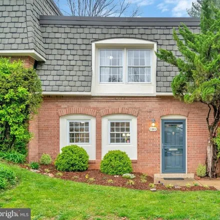 Buy this 3 bed condo on 8234 Tory Road in West Springfield, Fairfax County