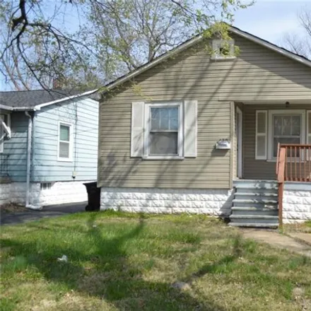 Buy this 2 bed house on 448 Georgia Avenue in Ferguson, MO 63135