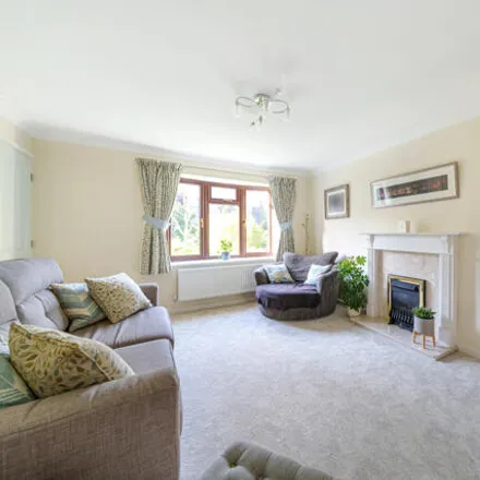 Image 5 - Wren Close, Winchester, SO22 4HX, United Kingdom - House for sale