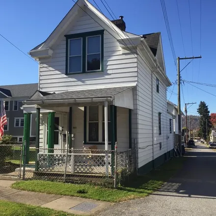 Buy this 2 bed house on 201 Edgwood Street in Echo Point, Wheeling