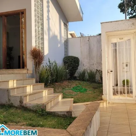 Buy this 3 bed house on Rua Potássio in Ipatinga - MG, 35160-212