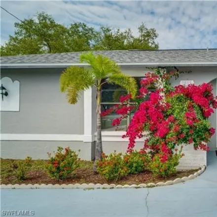 Image 5 - 1777 Coral Point Drive, Cape Coral, FL 33990, USA - House for sale