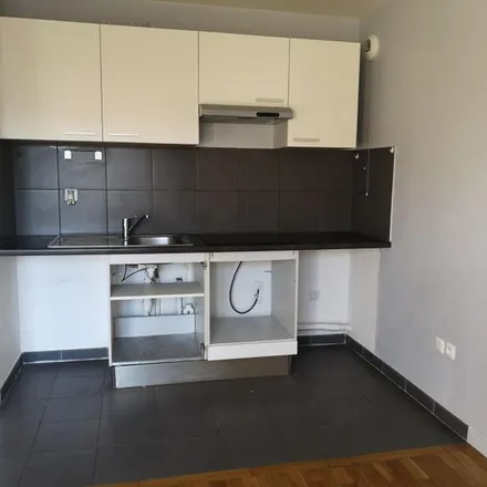 Rent this 2 bed apartment on 68 Boulevard de la République in 92250 La Garenne-Colombes, France