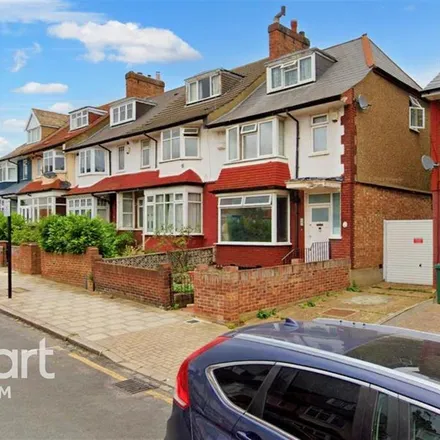 Rent this 4 bed apartment on Ansell Road in London, SW17 7LG