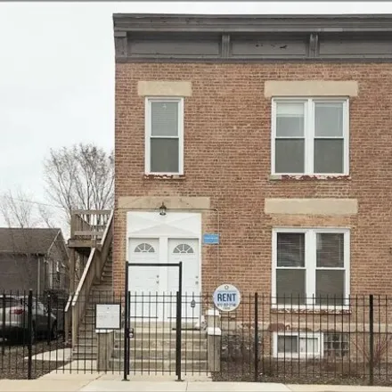 Rent this 1 bed house on 211 South Campbell Avenue in Chicago, IL 60612