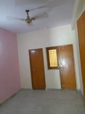 Rent this 2 bed house on unnamed road in Sikandra, Agra - 282007