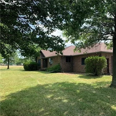 Buy this 5 bed house on US 59 in Anderson County, KS 66032