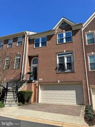 Rent this 3 bed house on 102 Lounsbury Place in Falls Church, VA 22046
