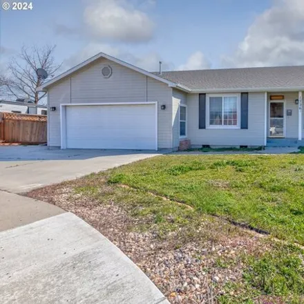 Buy this 3 bed house on 1798 Southwest 1st Place in Ontario, OR 97914