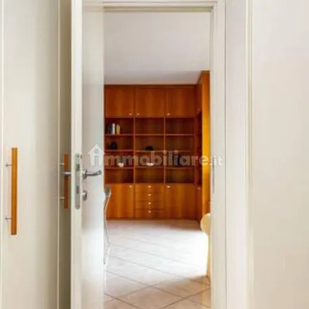 Image 8 - Via Guglielmo Marconi, 20079 Milano 3 MI, Italy - Apartment for rent