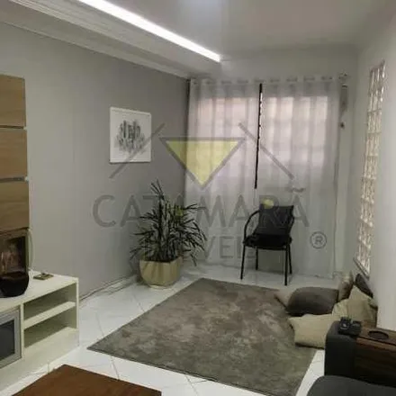 Buy this 3 bed house on Rua Desembargador Francisco Ferreira in Vila Natal, Mogi das Cruzes - SP