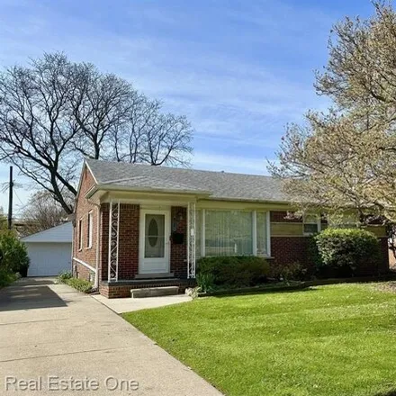 Buy this 3 bed house on 1662 Huron Avenue in Royal Oak, MI 48073