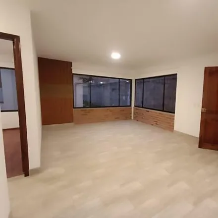 Rent this 2 bed house on Avenida Cristóbal Colón in 170522, Quito