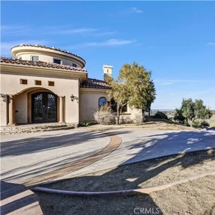 Image 9 - 3899 Camino Hermanos, Lancaster, CA 93536, USA - House for sale