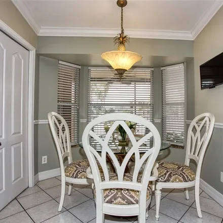 Image 8 - 8091 Queen Palm Lane, Fort Myers, FL 33966, USA - Condo for sale