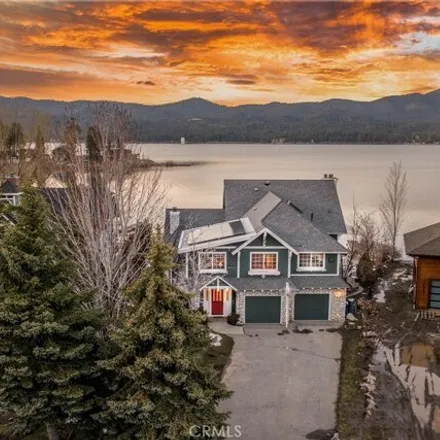 Buy this 5 bed house on 401 Lakeview Court in Big Bear Lake, CA 92315