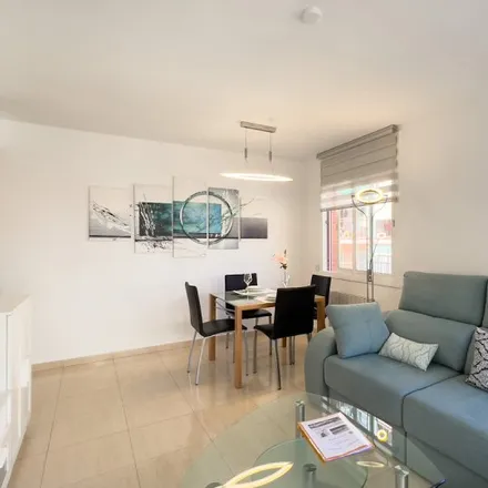 Image 8 - Carrer d'Eivissa, 08911 Badalona, Spain - Apartment for rent
