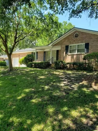 Rent this 3 bed house on 2862 Limestone Blvd in Charleston, South Carolina