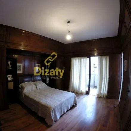 Buy this 3 bed apartment on Avenida Atlântica in Copacabana, Rio de Janeiro - RJ