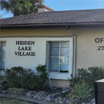 Buy this 3 bed condo on 2722 Hidden Lake Drive North in Sarasota, FL 34237