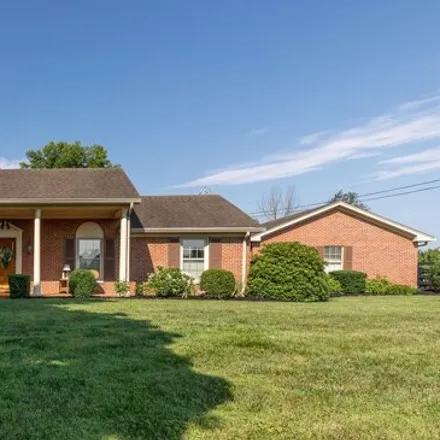 Buy this 5 bed house on McCowans Ferry Road in Versailles, KY 40384
