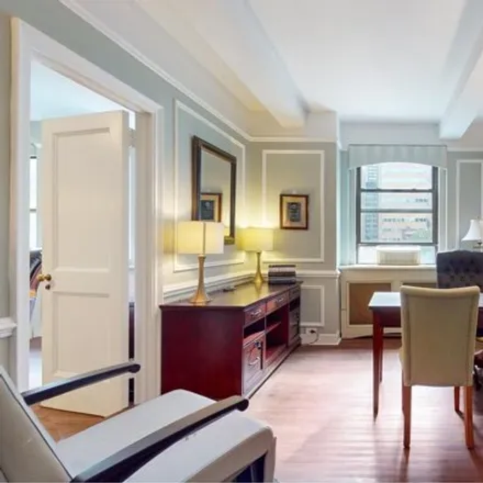 Image 7 - 115 East 61st Street, New York, NY 10065, USA - Apartment for sale