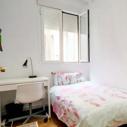 Rent this 6 bed room on Madrid in Calle de Santa Isabel, 33