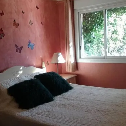 Rent this 2 bed house on Chemin de Bagnols-en-Forêt in 83600 Les Adrets-de-l'Estérel, France