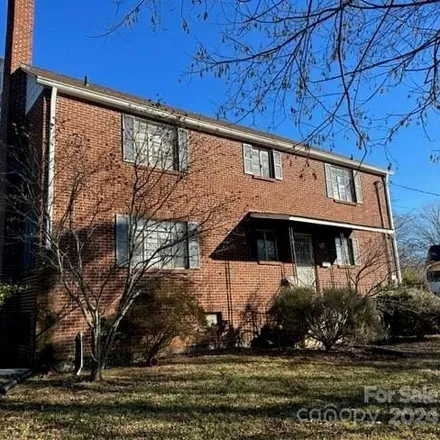 Image 2 - 571 Winston Street, Forest Hills, Wilkesboro, NC 28697, USA - House for sale