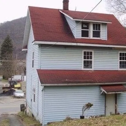Rent this 3 bed house on Brinker Place in Conemaugh, Johnstown