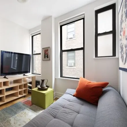 Image 7 - 241 West 108th Street, New York, NY 10025, USA - Apartment for sale