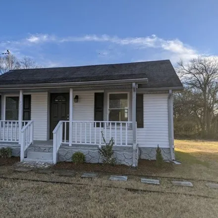 Rent this 2 bed house on 475 Demoss Street in Gallatin, TN 37066