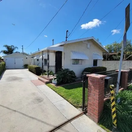 Image 1 - 8799 Denver Avenue, Los Angeles, CA 90044, USA - House for sale