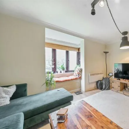 Buy this 1 bed apartment on Willesden Lane in Brondesbury Park, London