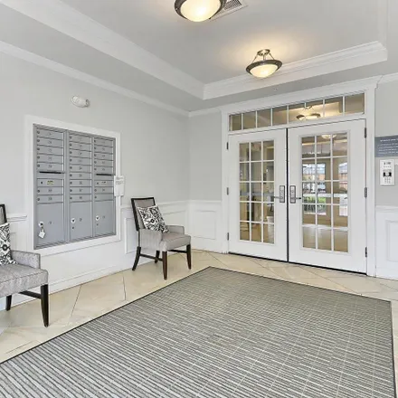 Image 4 - 21022 Rocky Knoll Square, Ashburn, VA 20147, USA - Condo for sale