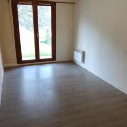 Rent this 2 bed apartment on 43 ter Rue Bernisseaux in 08120 Bogny-sur-Meuse, France