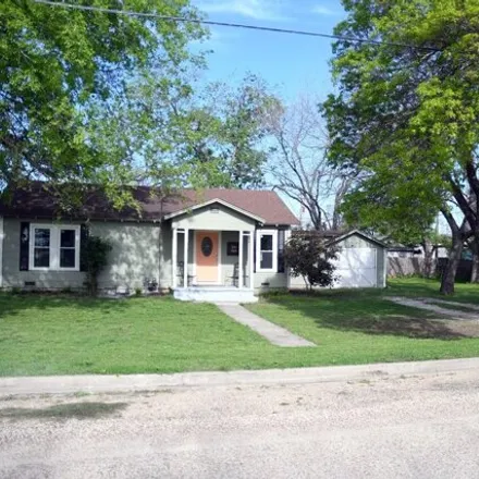 Image 2 - Backroads Food & Fuel, 101 Avenue C, Valley Mills, Bosque County, TX 76689, USA - House for sale