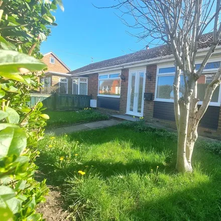 Rent this 2 bed duplex on Lingdale Primary School in Davison Street, Saltburn by the Sea