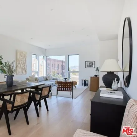 Image 6 - 798 Hyperion Avenue, Los Angeles, CA 90029, USA - House for sale
